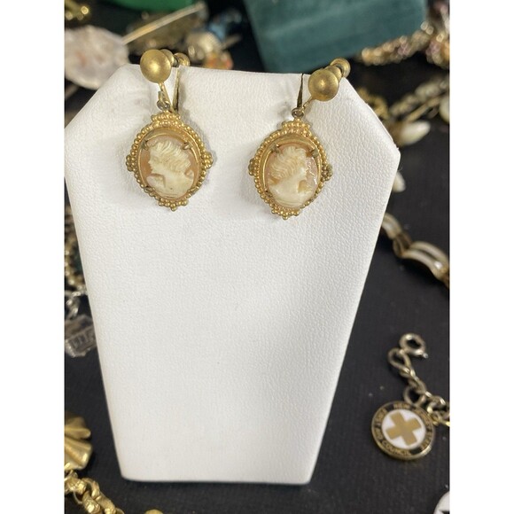 VTG  Art Deco Victorian jewelry 75 PC lot BAG Shell Cameo Brooches Florenza Krem - Picture 16 of 16